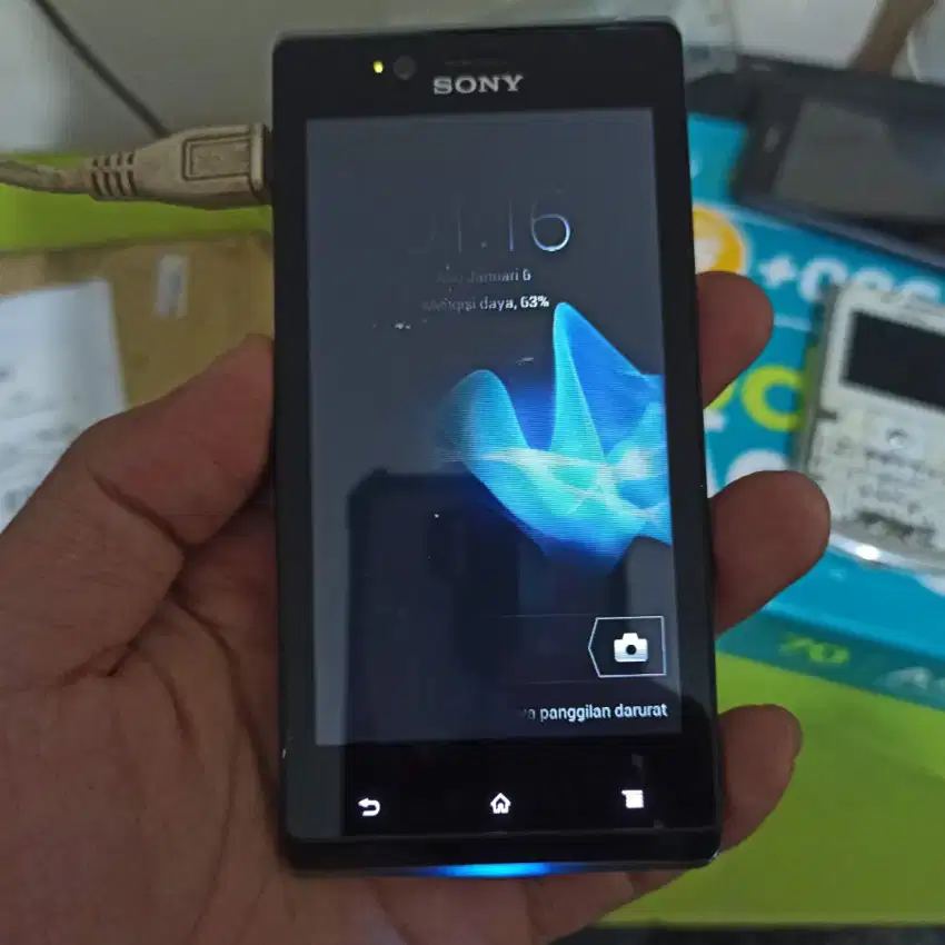 sony xperia J minus