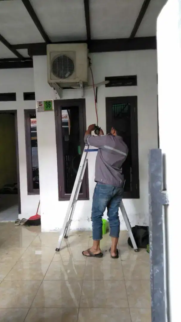 Jasa service AC dan pasang AC terima jual beli AC second