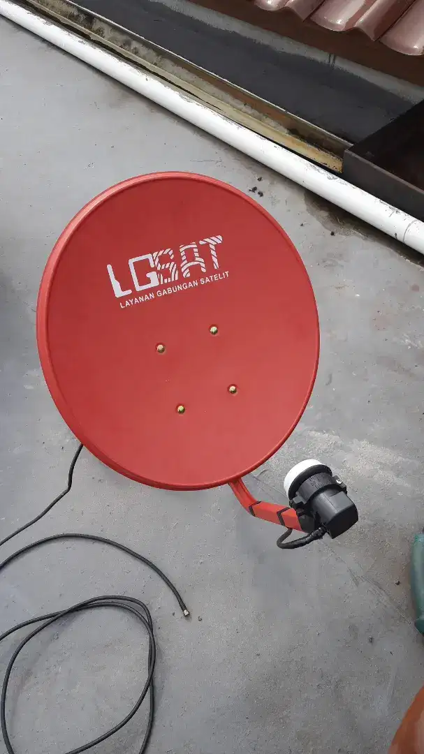 Fast Respon Antena Parabola KVISION