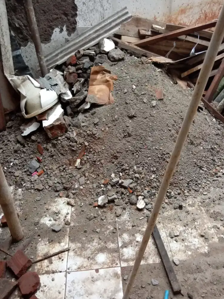 Pengurugan urug buang puing sampah urugan puing tanah merah campur