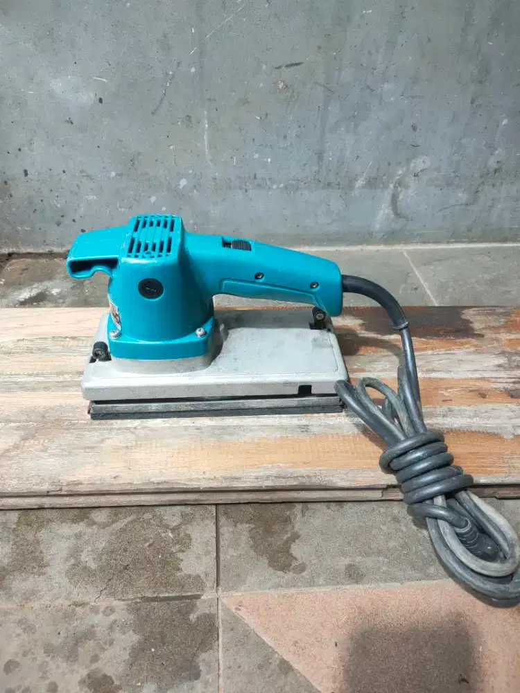 mesin hamplas makita 9045b