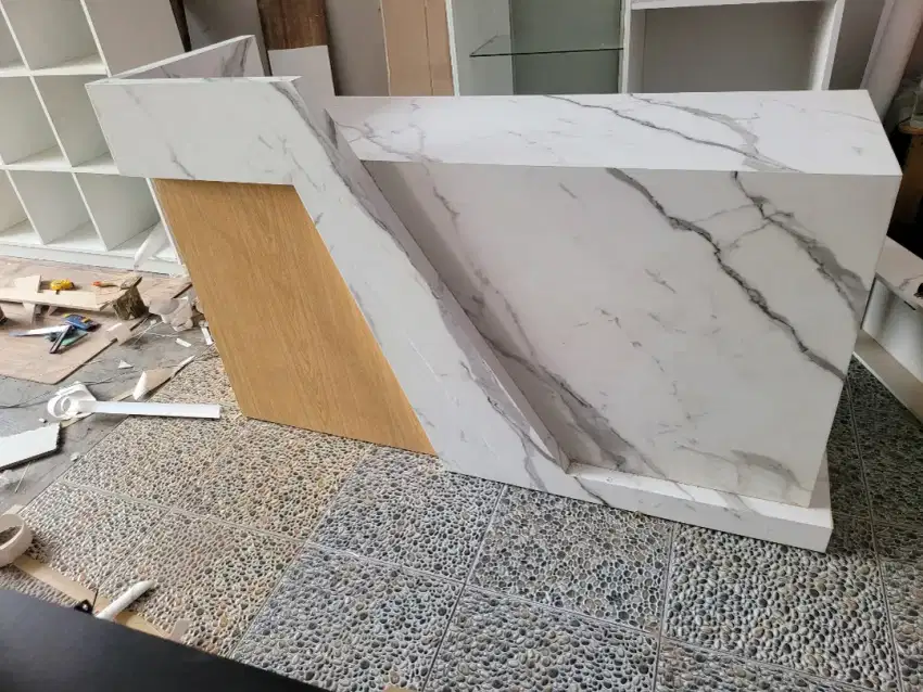 Meja resepssionis kantor/toko