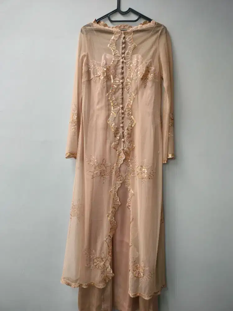Gaun pesta kebaya bahan tille + long dress bahan satin