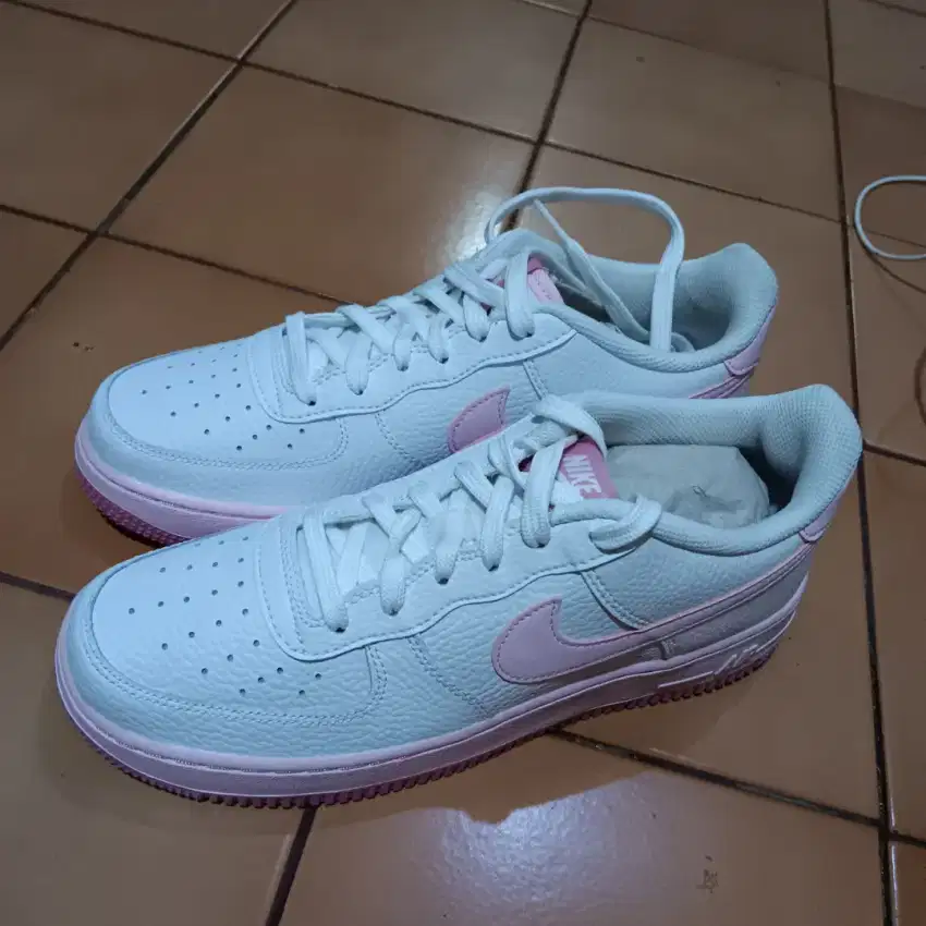 Nike air force 1 gs white pink foam