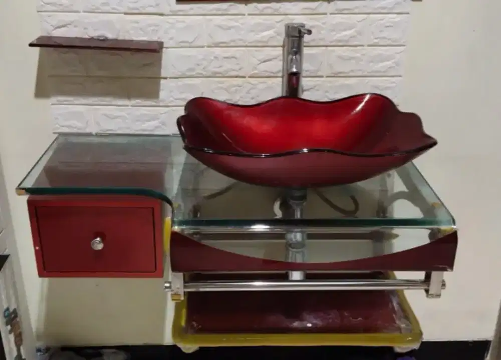 Wastafel Kaca Meridian