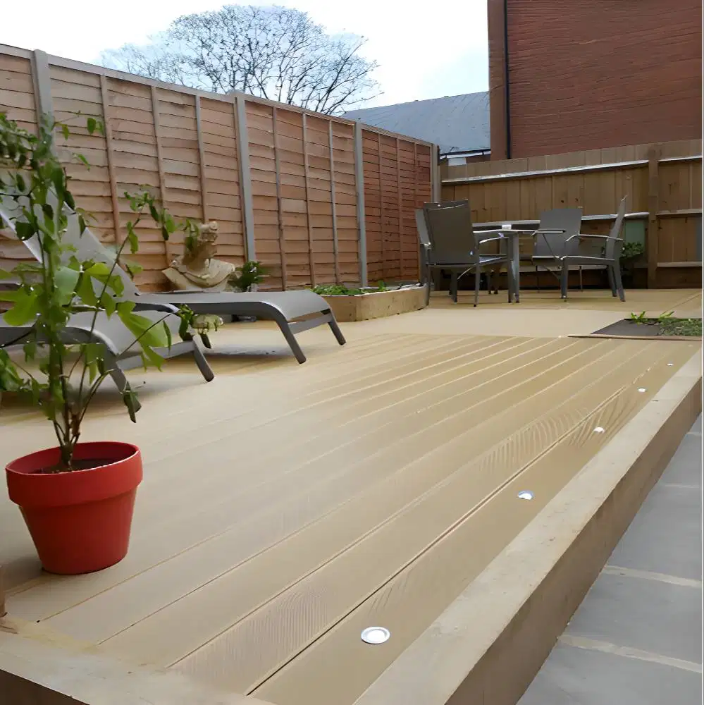 LANTAI DECKING MURAH DAN CANTIK