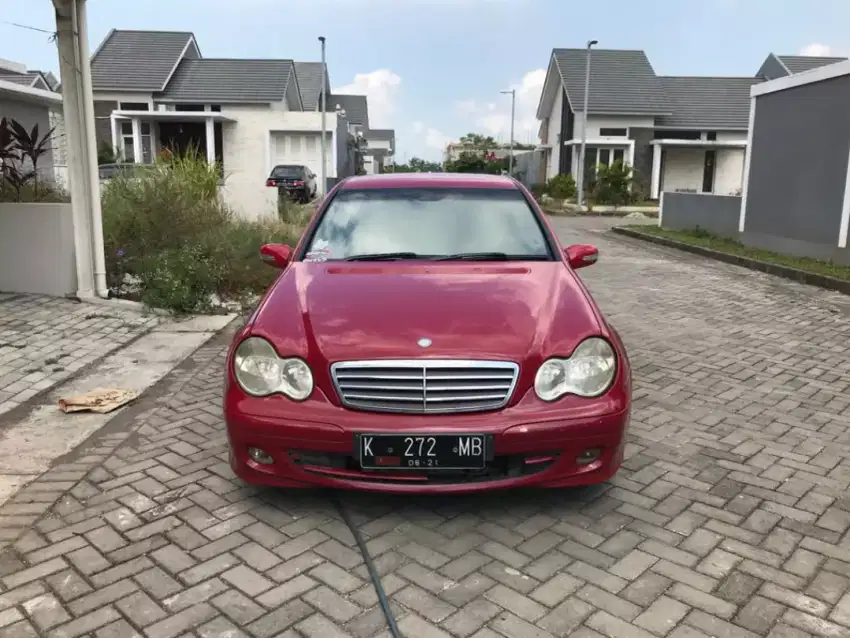 Mercy New Peanut C240 Th'05 Tipe Sport Automatic Merah Siap Pakai Mrh