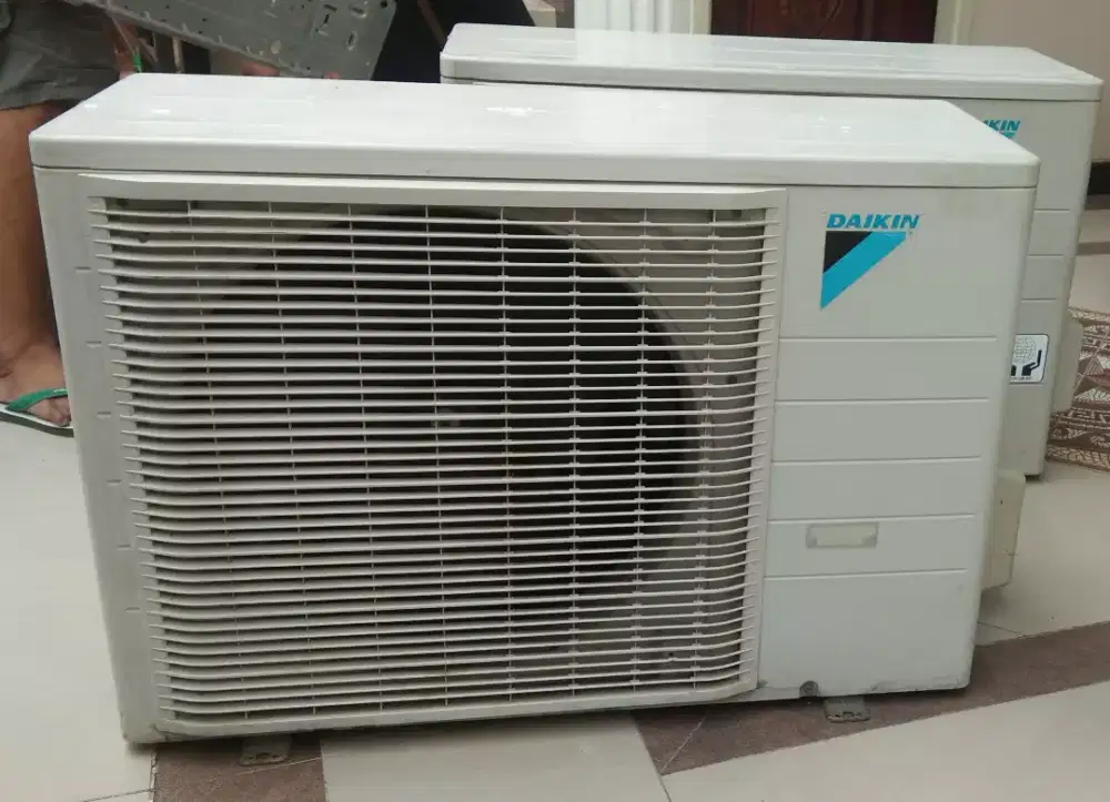 AC daikin 2 pk thailand bergaransi