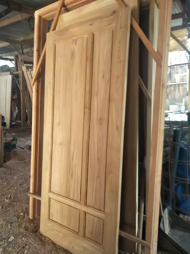 Pintu jati kayu bagus serat padat.  Garapan alusan free ongkir