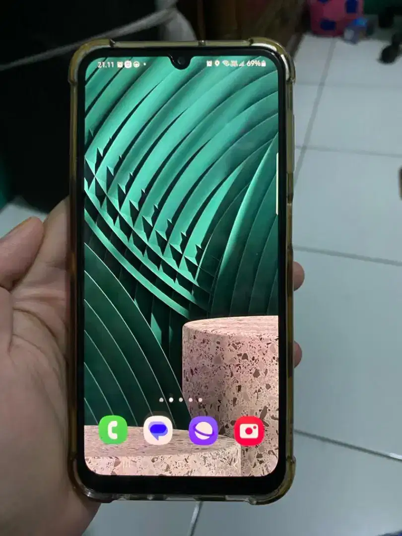 Samsung Galaxy A24 like new
