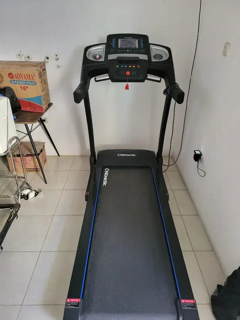 Treadmill kinetic full fitur (electric)