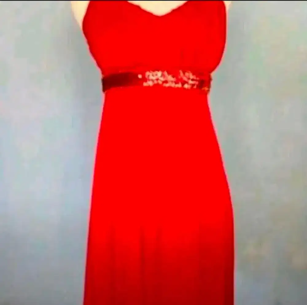 Gaun pesta merah allsize