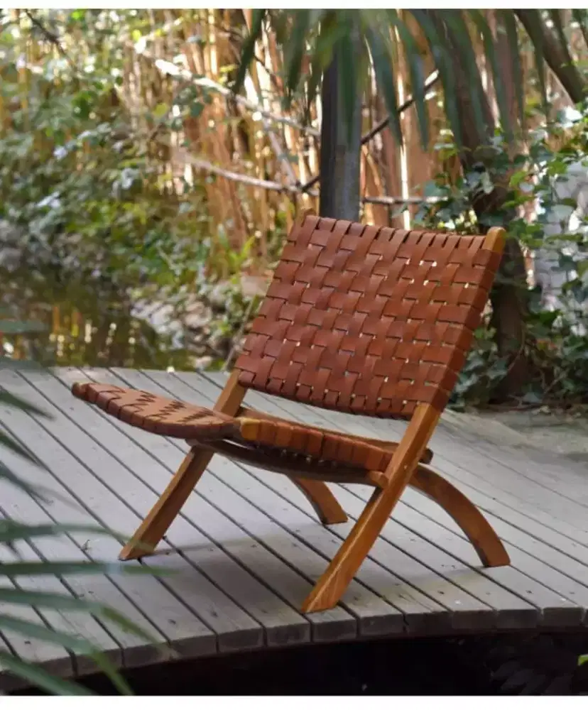 kursi santai dari kulit sapi