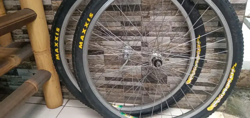 Wheelset Araya RM20 Hub Freehub Deore LX Ban Maxxis