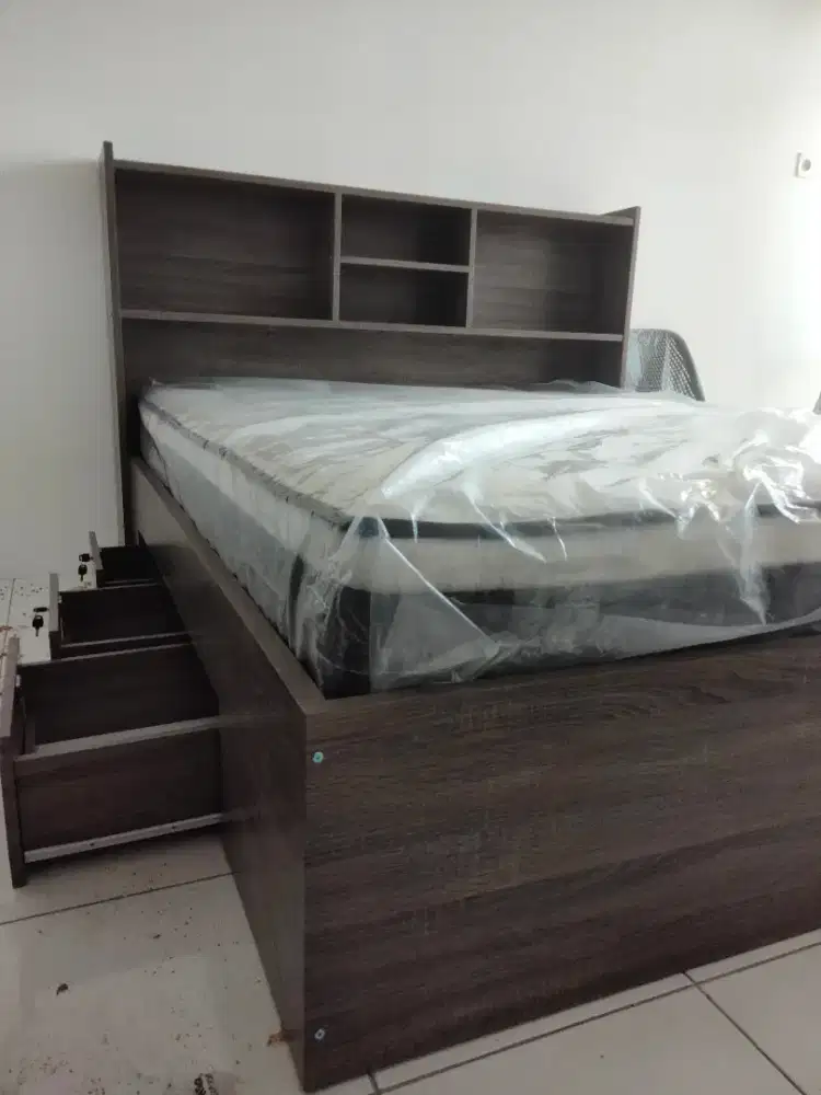 Perlengkapan kamar tidur