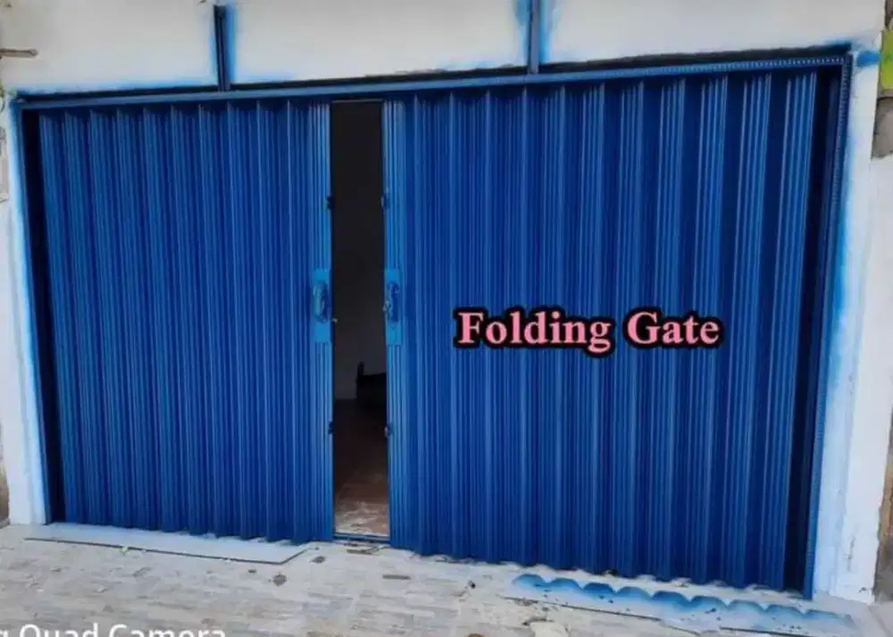 Roling door folding gate