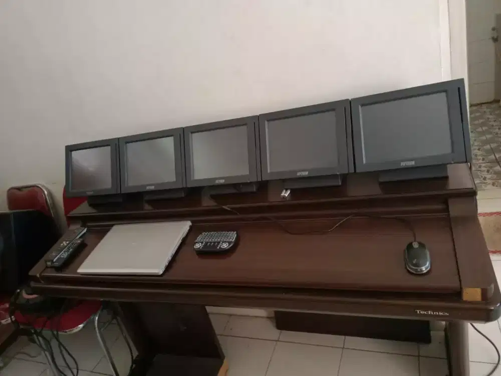 Jl Borong 3CPU Touchscrn Audiophile Hifi Sound f/ Music Mania 4/SSD256