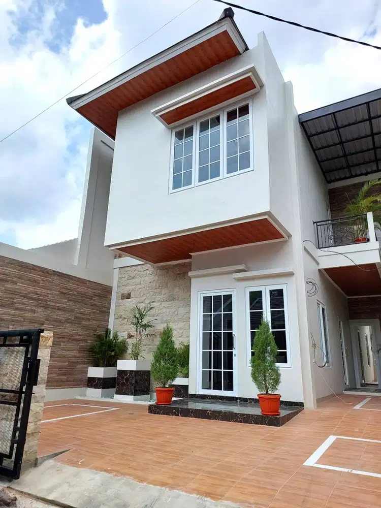 Rumah Baru di Lingkungan Sejuk dekat Jalan Palagan