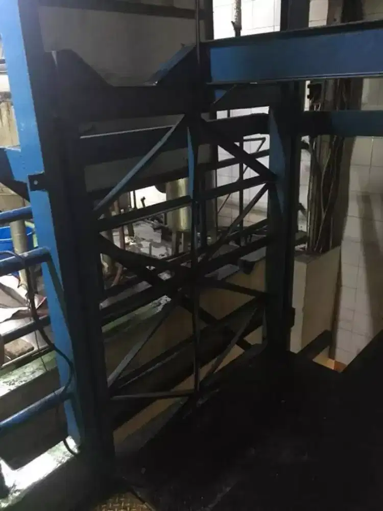 Lift Barang / Lift Cargo