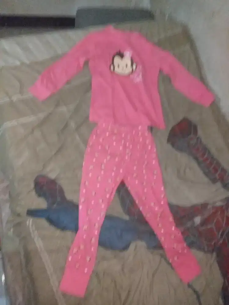 Pakaian warna pink edition