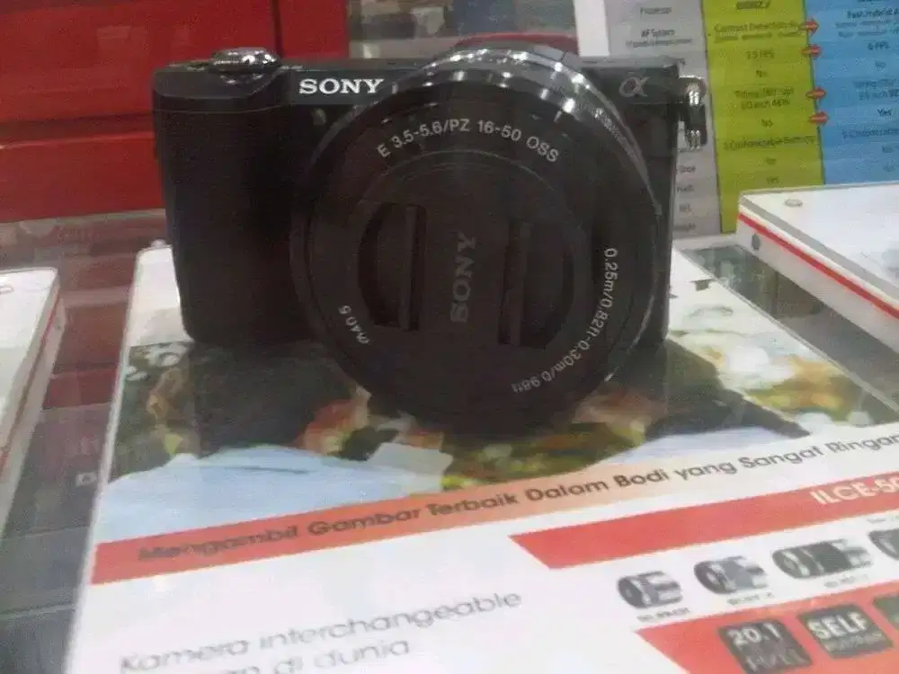 Kamera Mirrorless Sony A5000 Alpha E16-50 Oss
