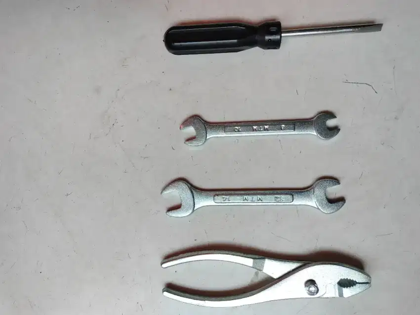 Tool kit set untuk  motor