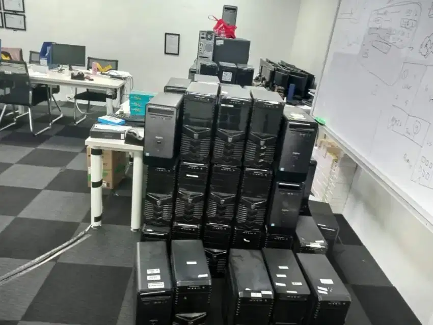 Dibeli segala komputer bekas Ex kantor satuan dan borongan