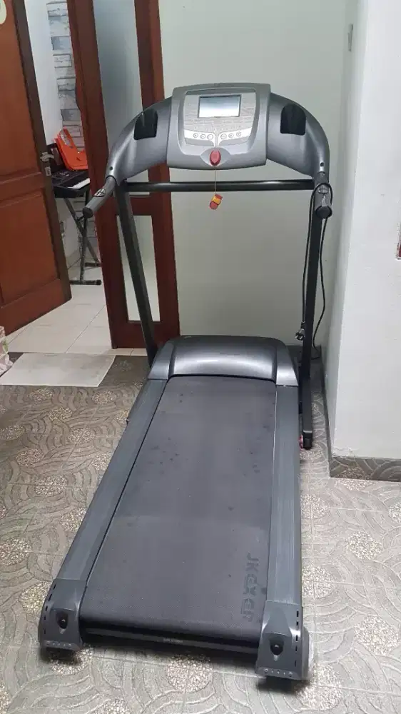 ALAT OLAHRAGA FITNESS TREADMILL