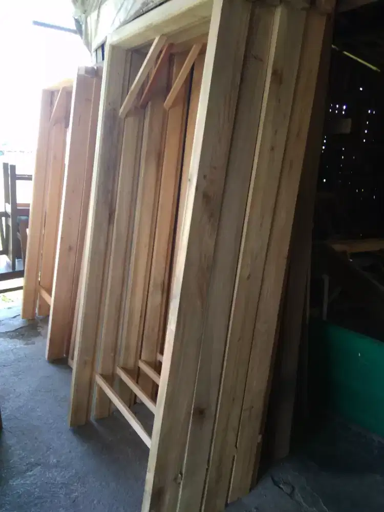 Kusen gawang kayu jati