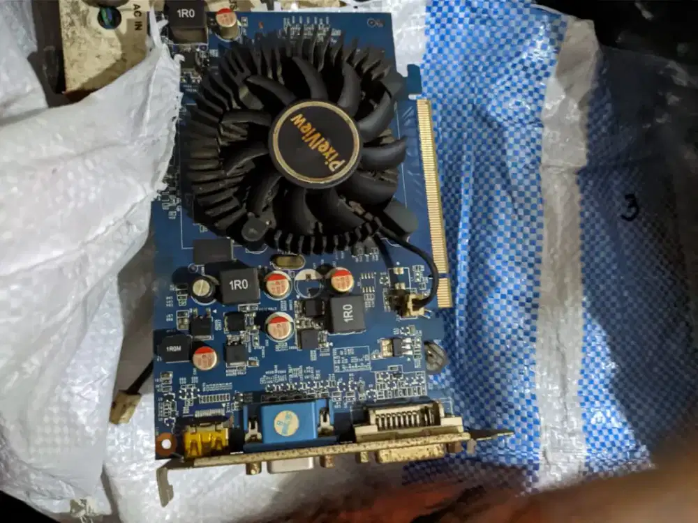 Komponen mainboard bekas/rusak kami cari
