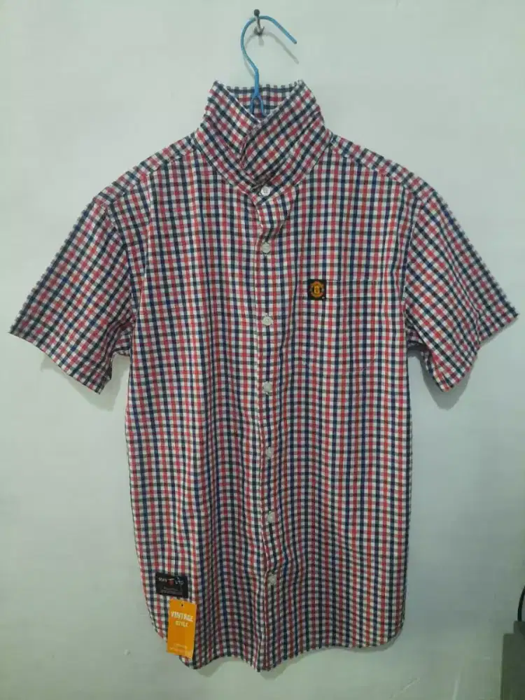 Kemeja Pria Lengan Pendek MU