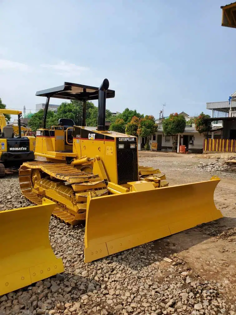 Doser Bulldozer CAT D3C Builtup