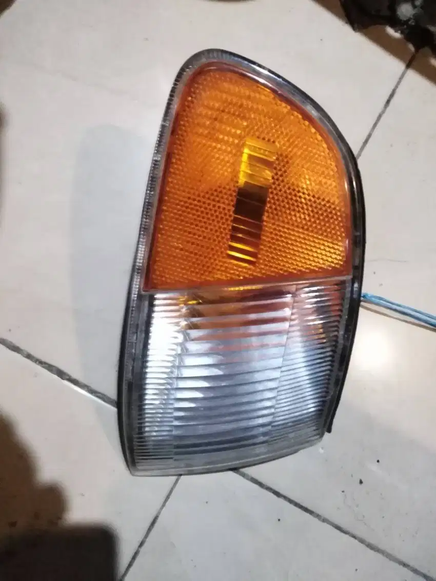 Lampu sein kanan bekas honda civic estilo