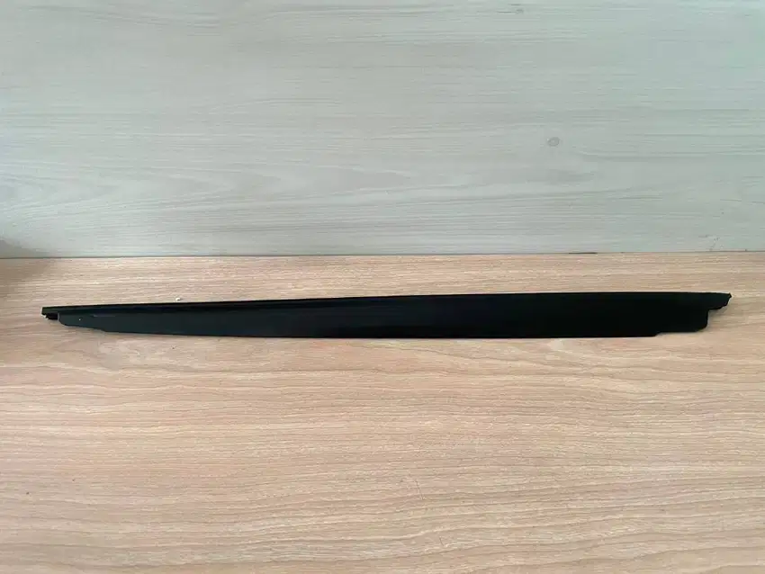 Rx200t karet rel sunroof depan bagian kiri