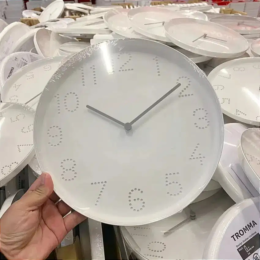 Jam Dinding IKEA Tromma Diameter 25cm Ori Gratis Baterai