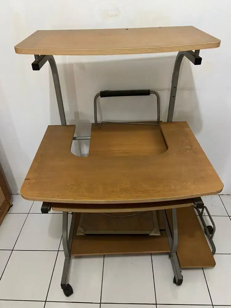 Meja belajar & komputer