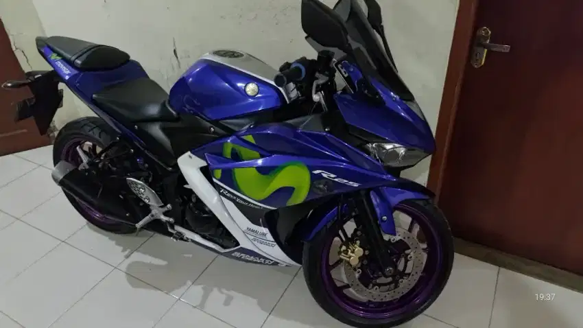 Yamaha r25 2015