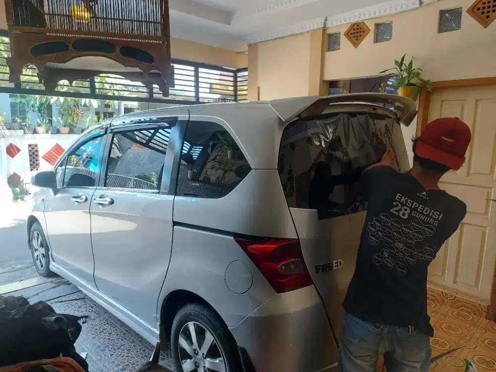 pasang kaca film mobil bisa dilokasi anda
