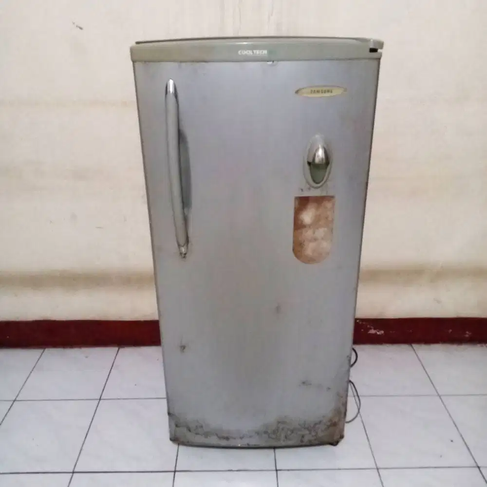 Kulkas 1 Pintu SAMSUNG, Kondisi Masih Baik dan berjalan Normal