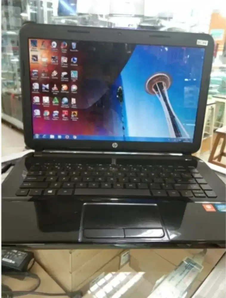 Nego Laptop HP Pavillion D012TU Core i3
