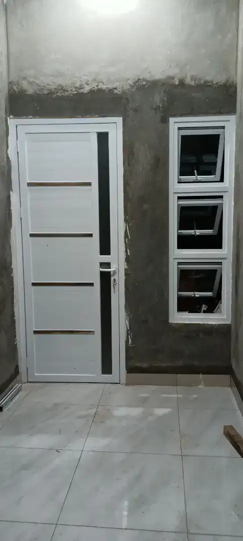 Pasang dan pesan kusen pintu jendela aluminium