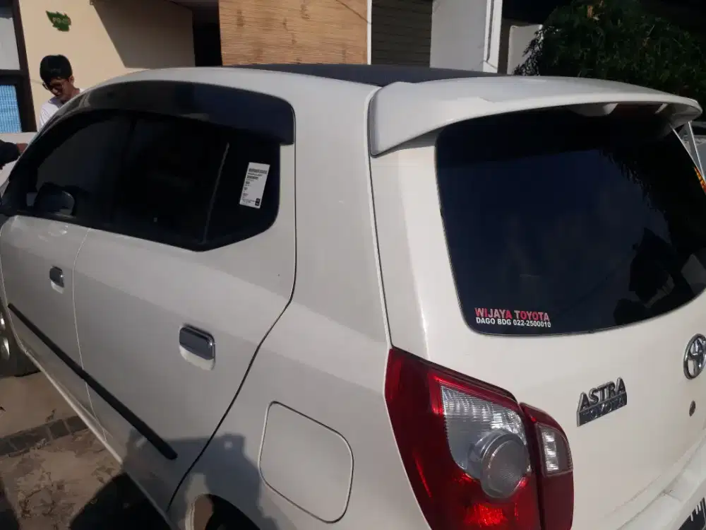 kaca film mobil penolak panas dan menambah privasi