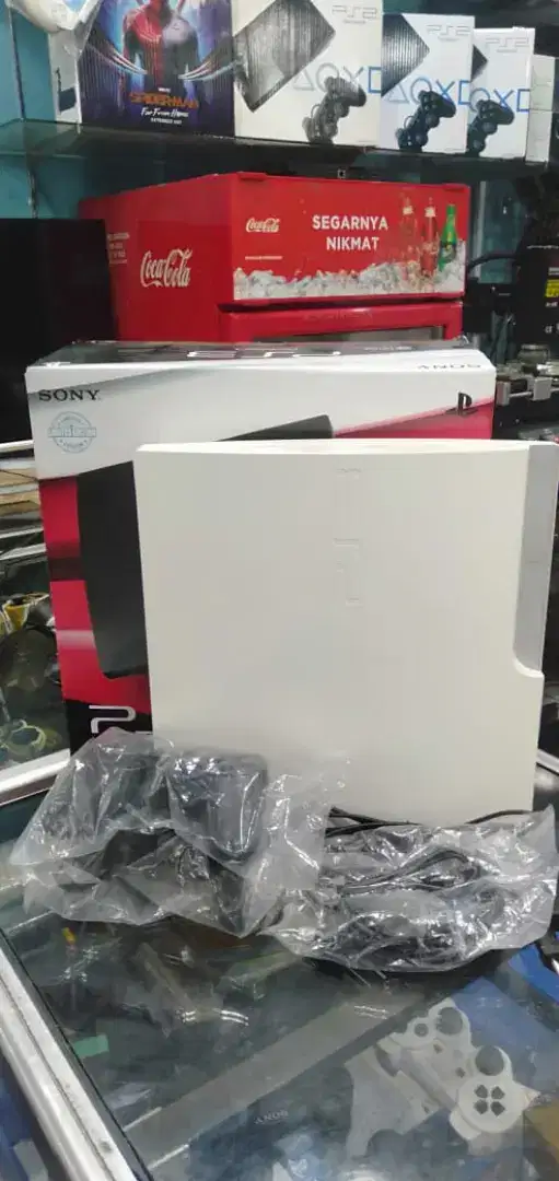 Ps3 slim 500 game paket 2 stik  bisa pesan antar