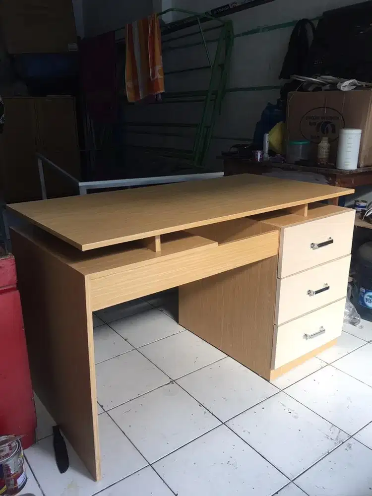 Meja Office / Meja Administrasi