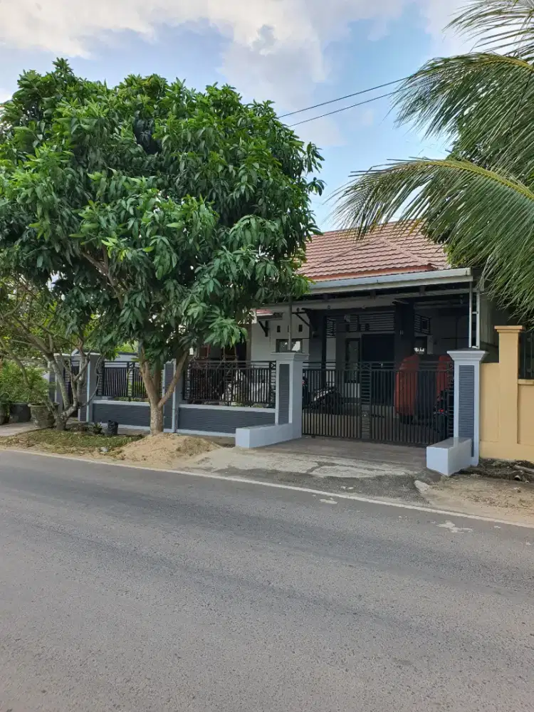 Dijual Rumah Strategis