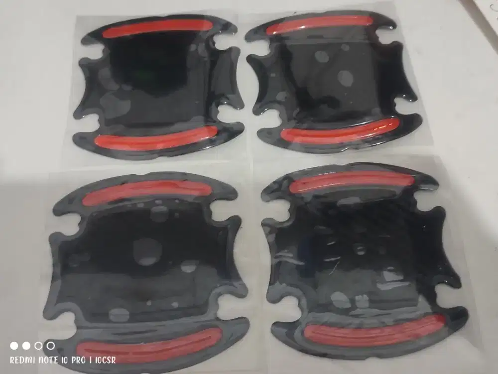 Dekorasi reflektor handle pintu mobil