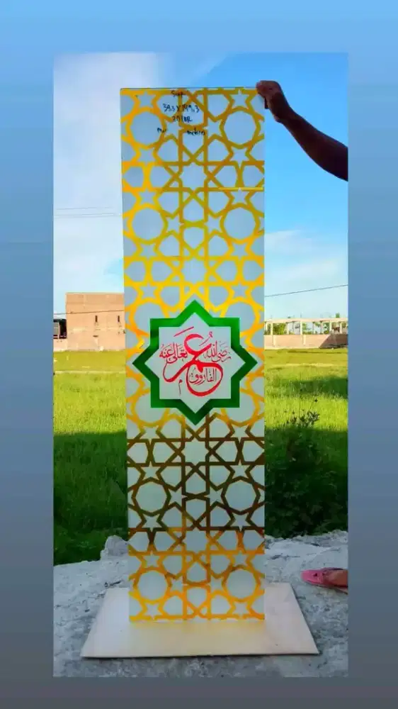 Kaca gravir warna 3d