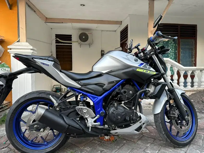 Dijual Yamaha MT25 Tahun 2015 Full Modif + Helm KYT