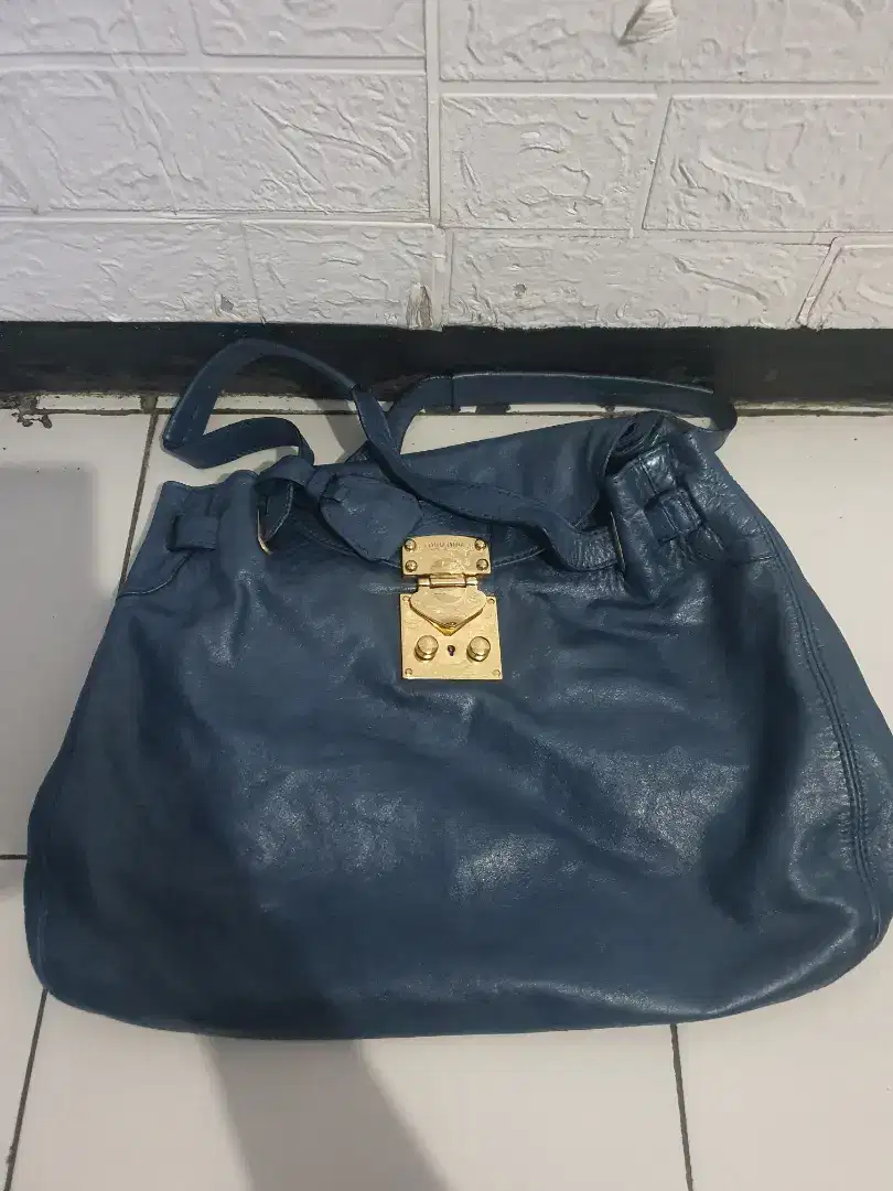 Tas Miu Miu Jinjing Serut