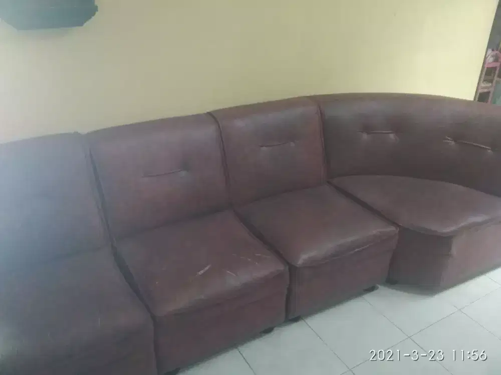 jual sofa masih  bagus